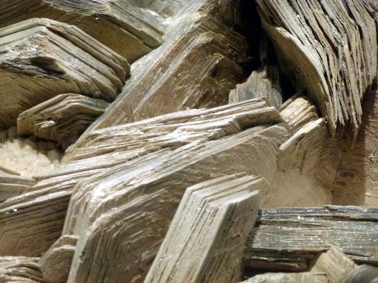 Global Mica Mineral Market