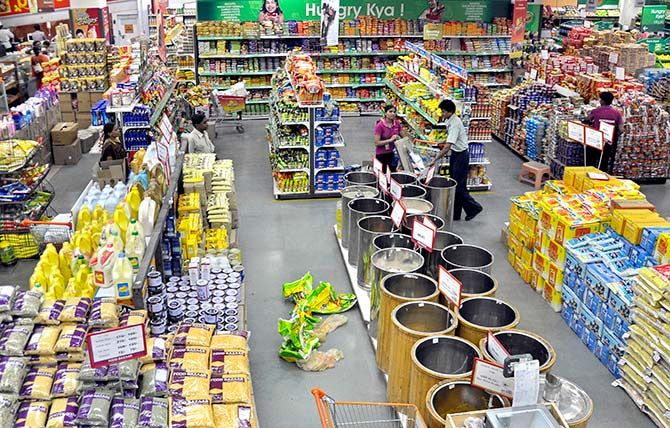Future Growth of Global Food and Grocery Retail Market: Ken Research